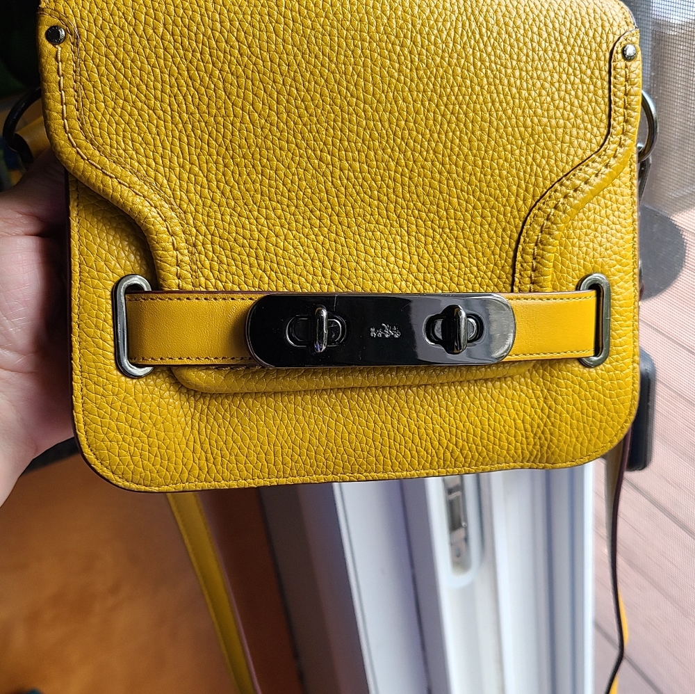 Coach Rare Swagger Crossbody Purse